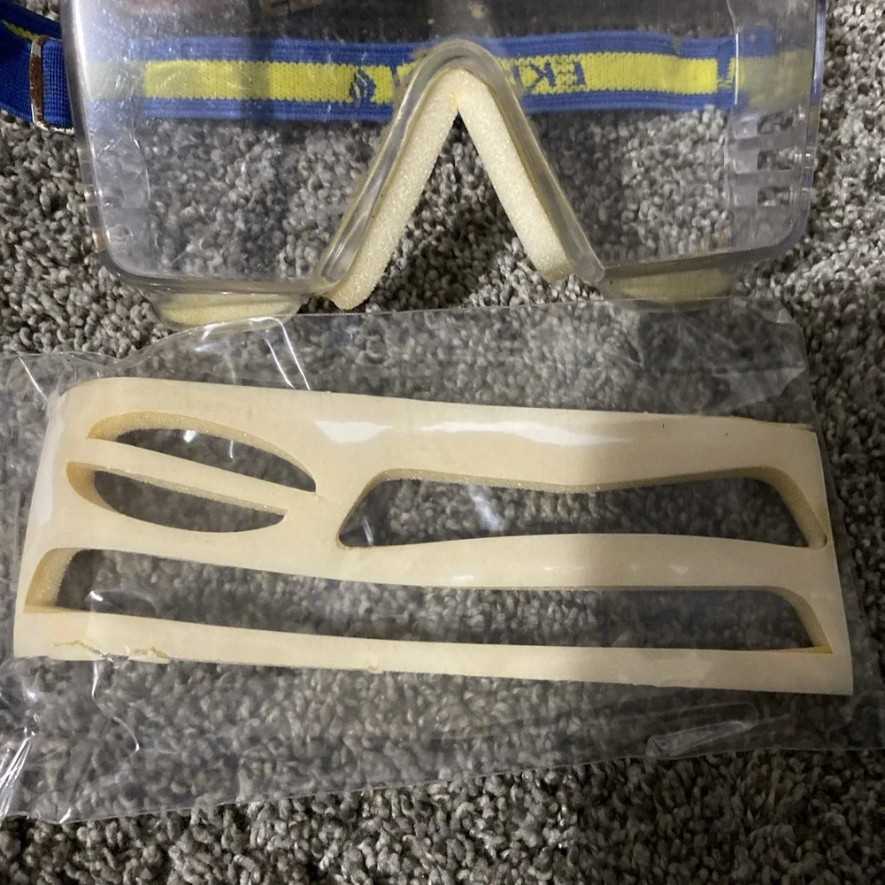 Vintage 1984 Ektelon Sentinel Racquetball Eyewear Goggles w/ Case Blue Sports